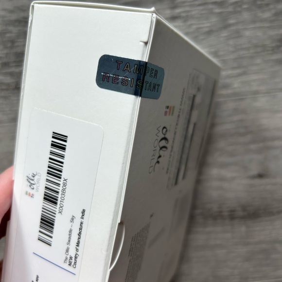 New in Box Ollie Swaddle, Sky - Picture 4 of 5